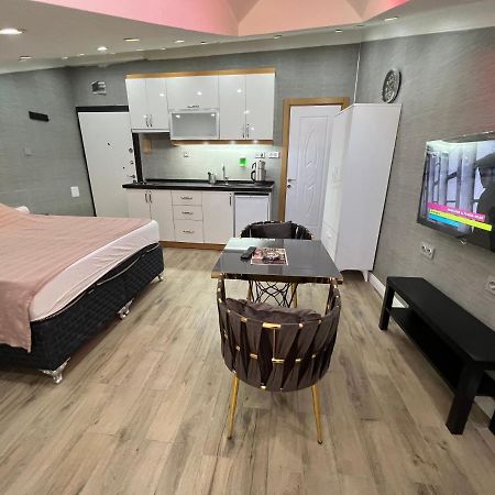 Levent Palace Otel Stdyo Provincia di Provincia di Istanbul Esterno foto