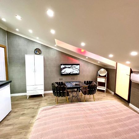 Levent Palace Otel Stdyo Provincia di Provincia di Istanbul Esterno foto